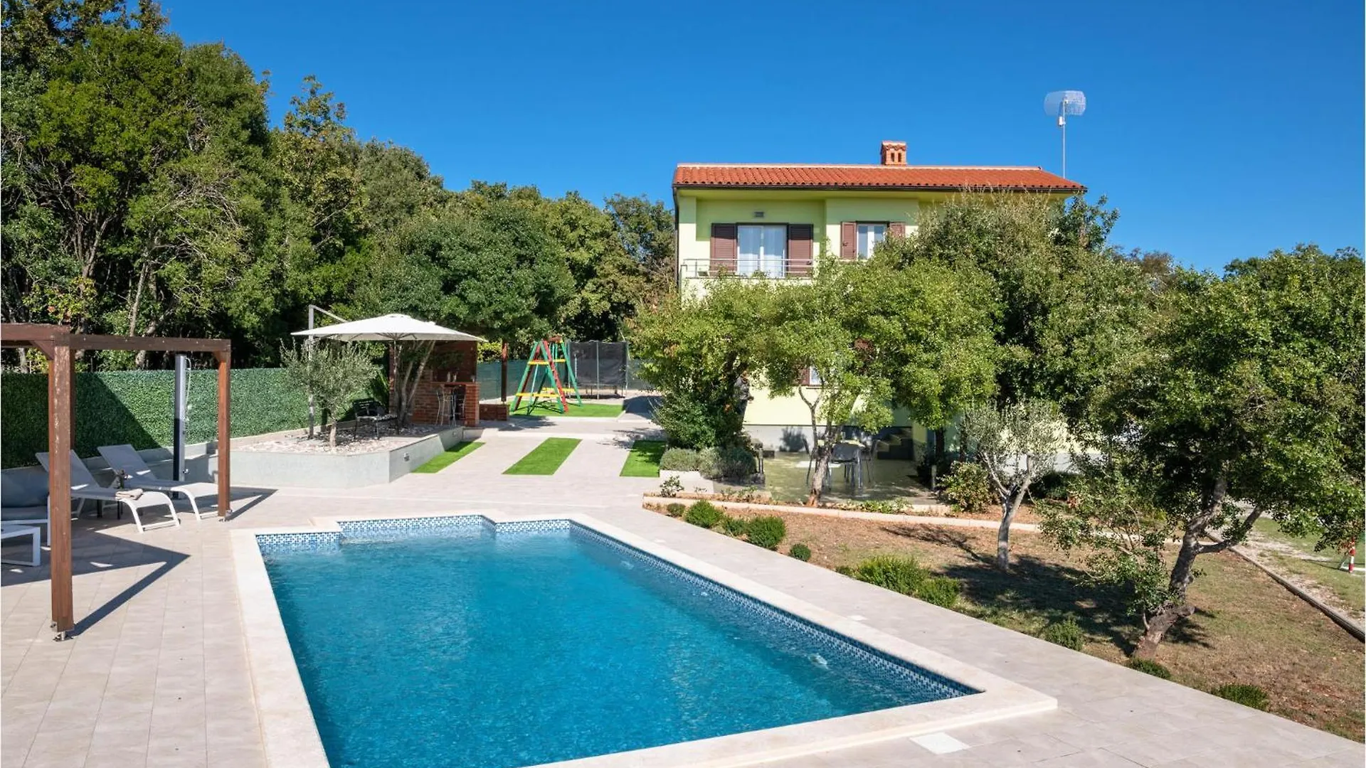 Holiday home Awesome Home In Peruski With Wifi Croatia