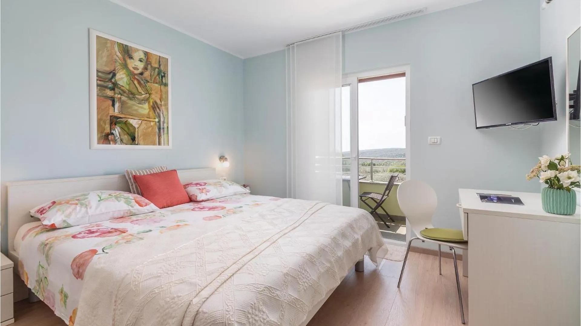 Awesome Home In Peruski With Wifi Holiday home