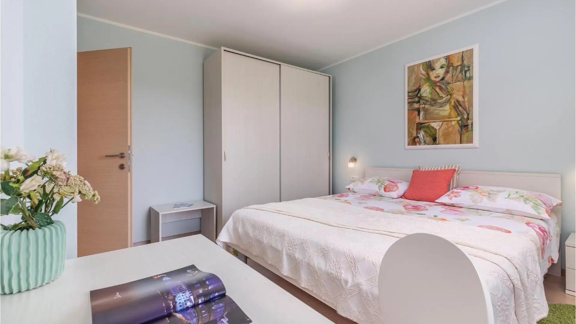 Awesome Home In Peruski With Wifi Holiday home